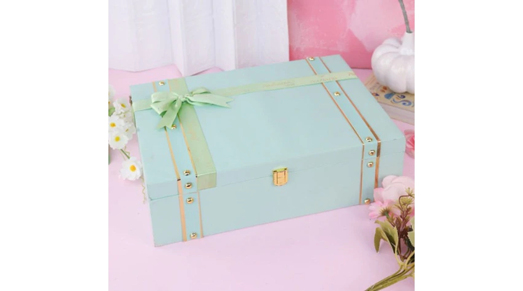 Best Corporate Anniversary Gifts for Employees & Clients