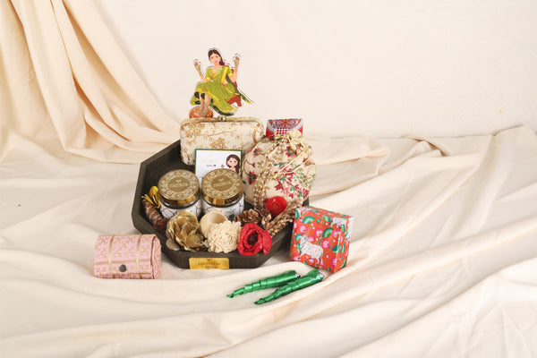 Royal Teej Elegance Hamper