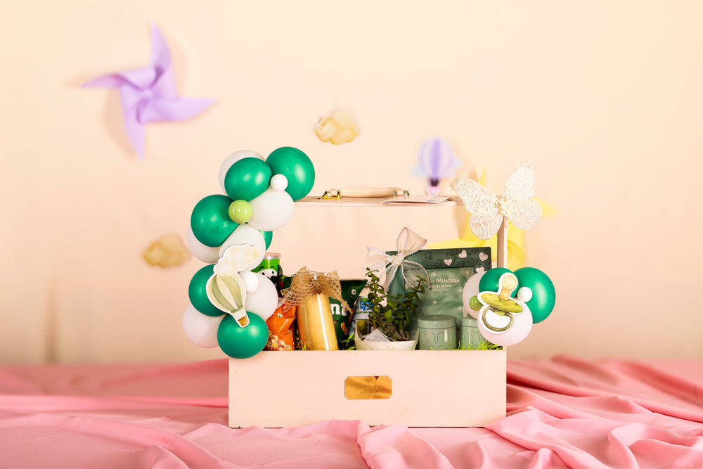 Minty Dreams Baby Hamper