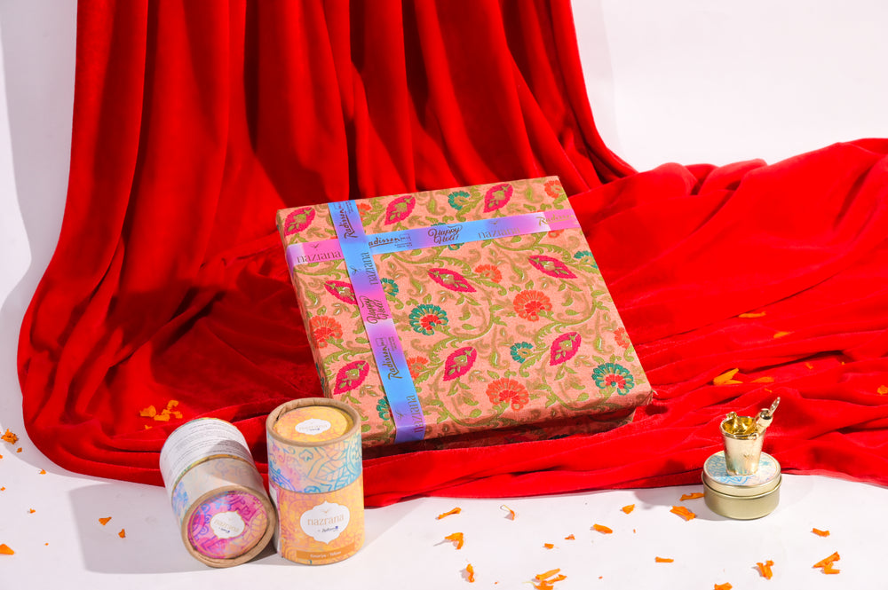 Premium Holi Gift Pack - Sweet Gulal & more