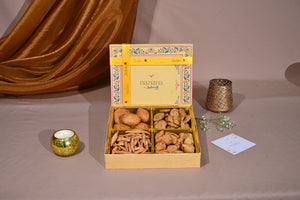 Nazrana Mini Munch Box