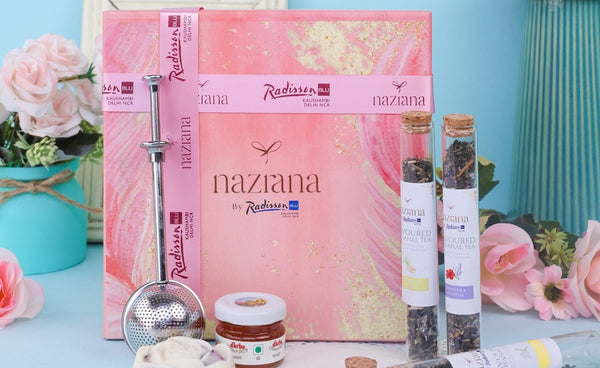 Golden Petal Corporate Set