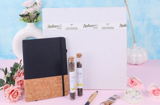 Snow Pearl Corporate Hamper