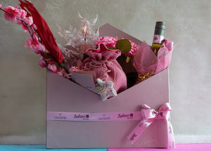Rosé Royale Cocktail Gift Hamper