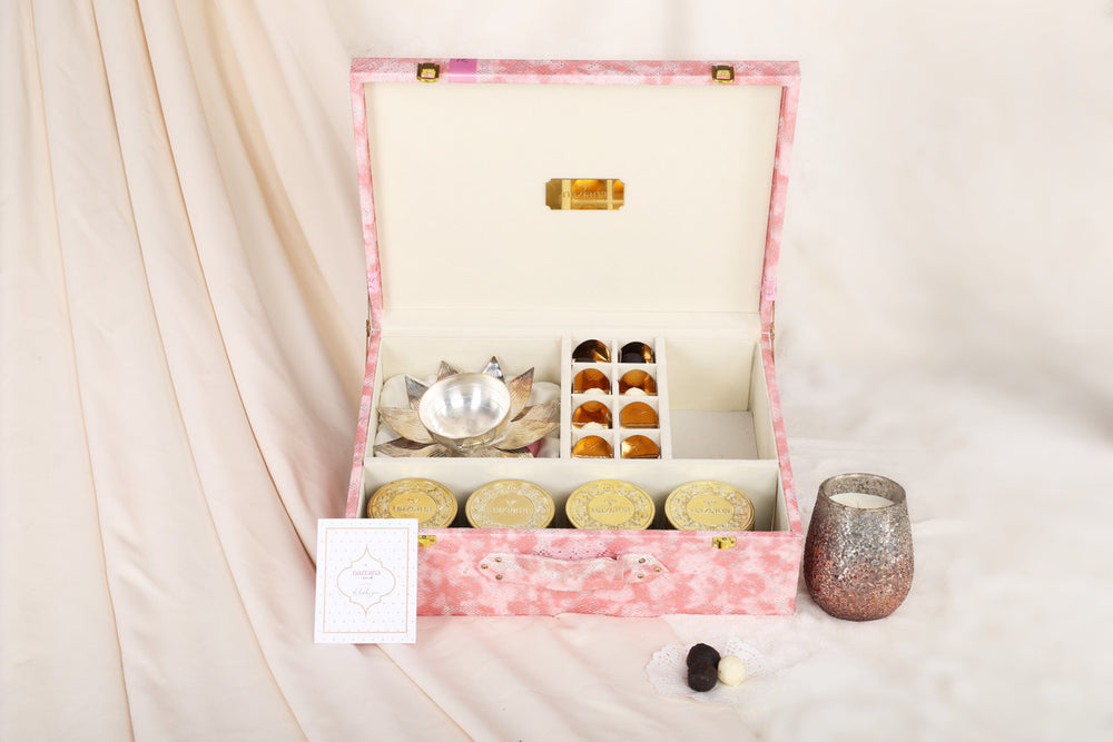 The Lotus Glow Gift Set