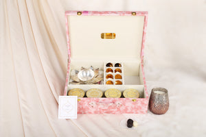 The Lotus Glow Gift Set