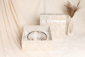 The Opaline Elegance Box
